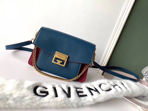 Givenchy-2474b7c0